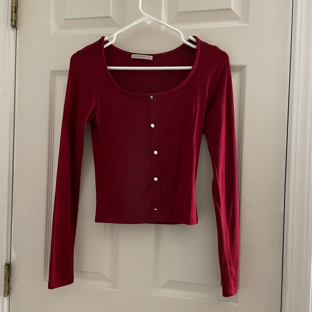 - Maroon cropped  long sleeve